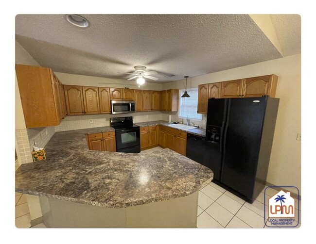 Building Photo - Spacious 3 Bedroom Home in Ridgeland, SC!