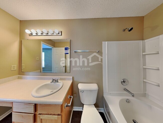 Building Photo - 6803 Amber Springs Way