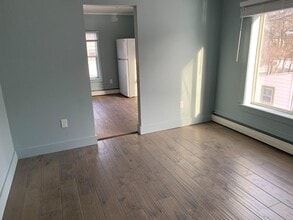 Building Photo - 420 Emmet St