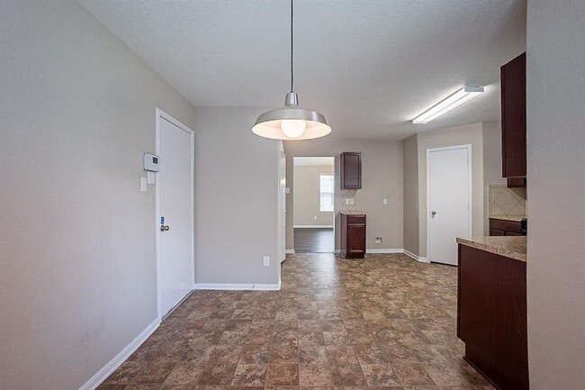 Building Photo - 3039 Upland Spring Trace