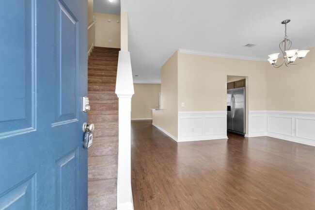 Building Photo - AVAILABLE NOW [SMALL PET PREFERRED: x1 sma...