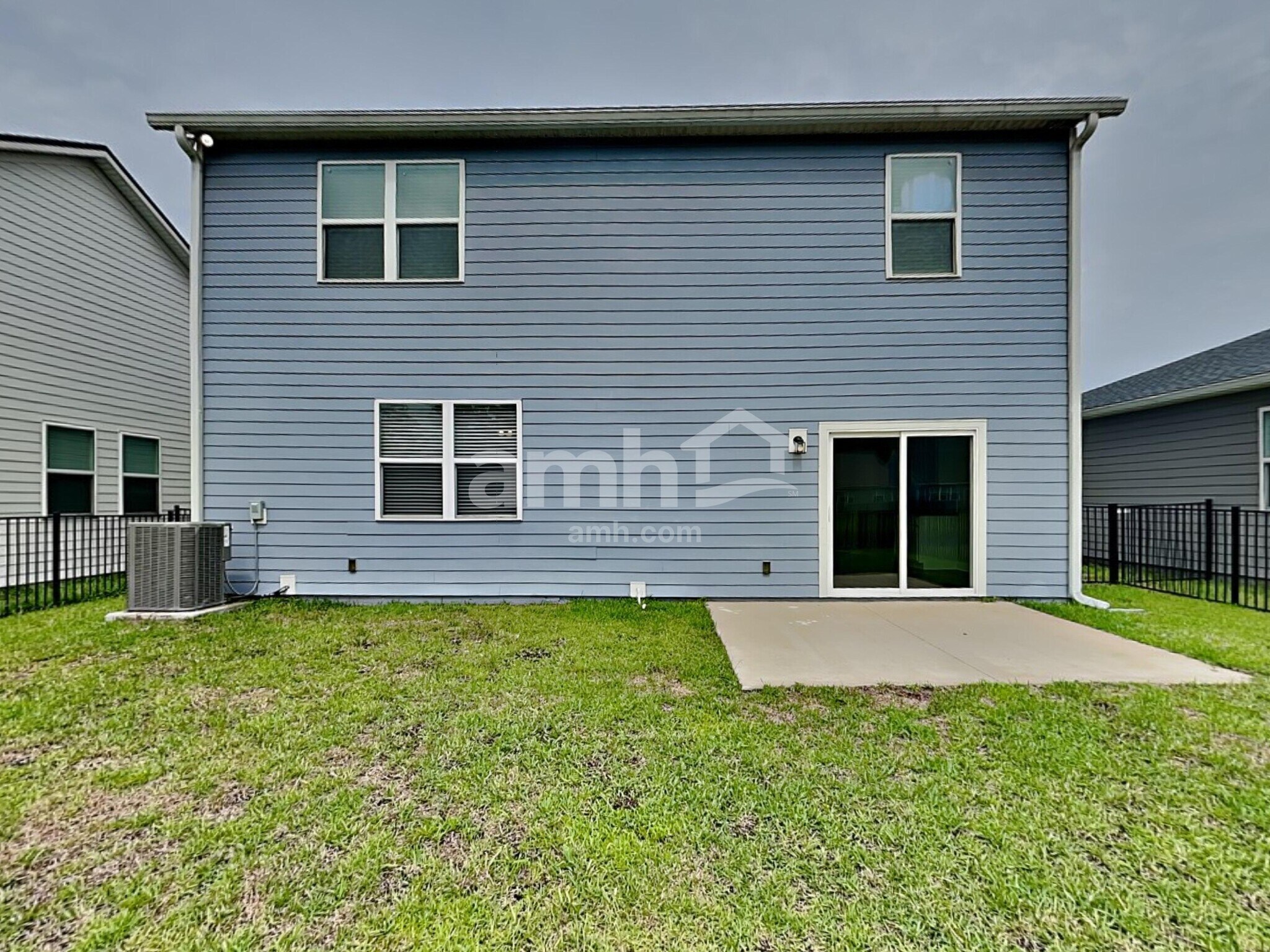 Building Photo - 3058 Creek Village Ln