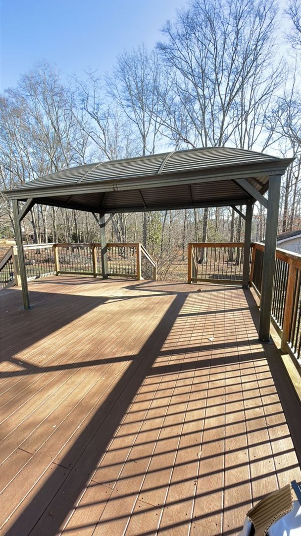 Building Photo - Rare Opportunity on nearly 3 acres!