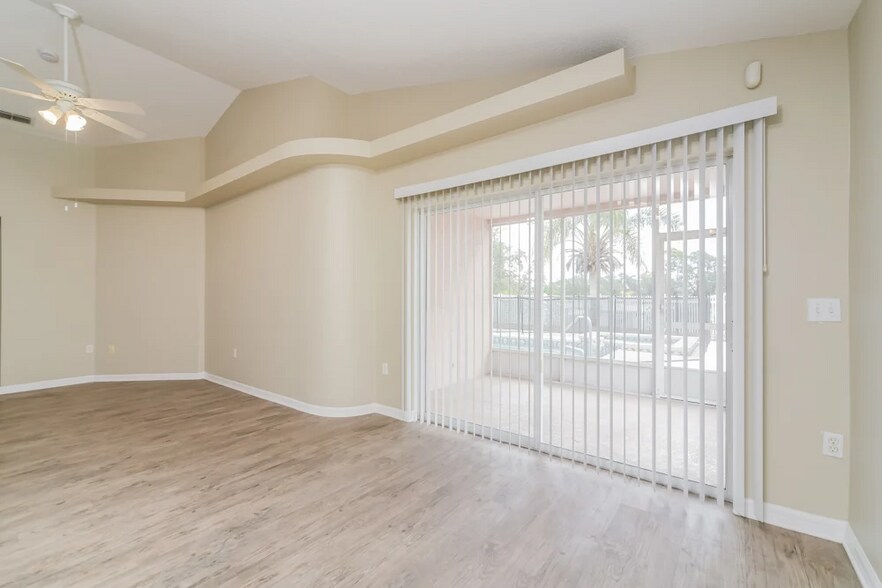 Building Photo - 236 Manoel Ln