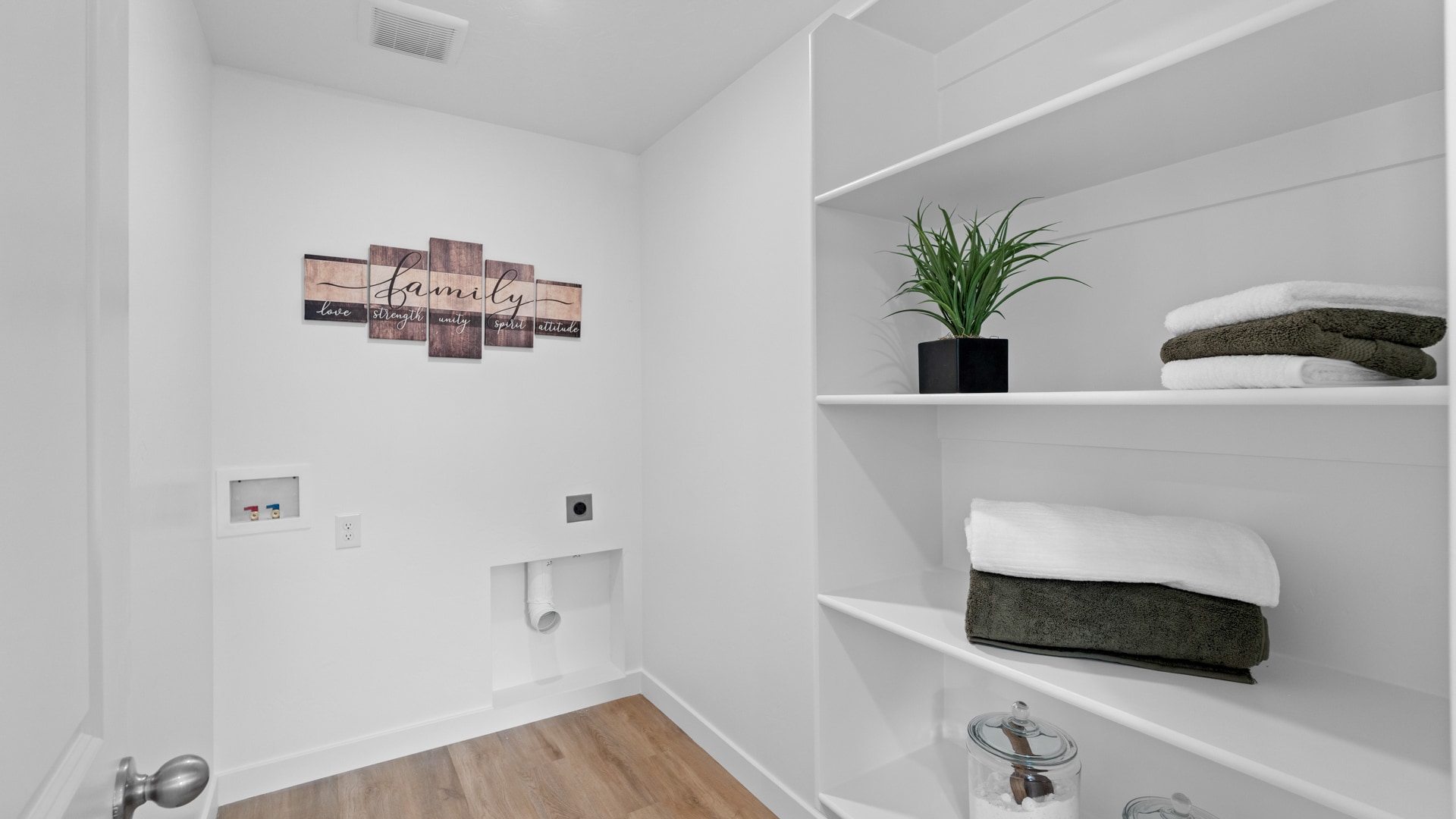 Building Photo - 1505 E 720 N