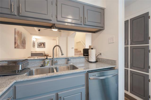 Building Photo - 843 Dublin Dr