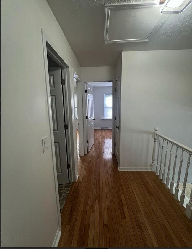 Building Photo - 20564 Elizabeth Ave