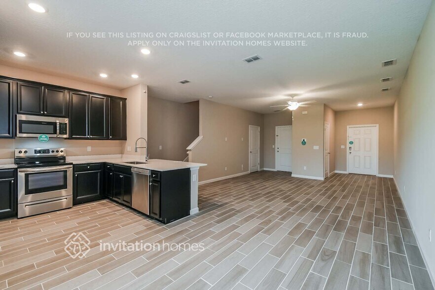 Building Photo - 595 Cherry Ridge Dr