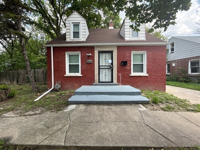 Primary Photo - Fully Renovated 3-Bedroom Home – Move-In R...