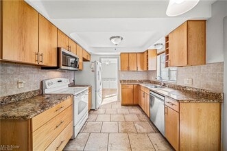 Building Photo - 21516 Halworth Rd