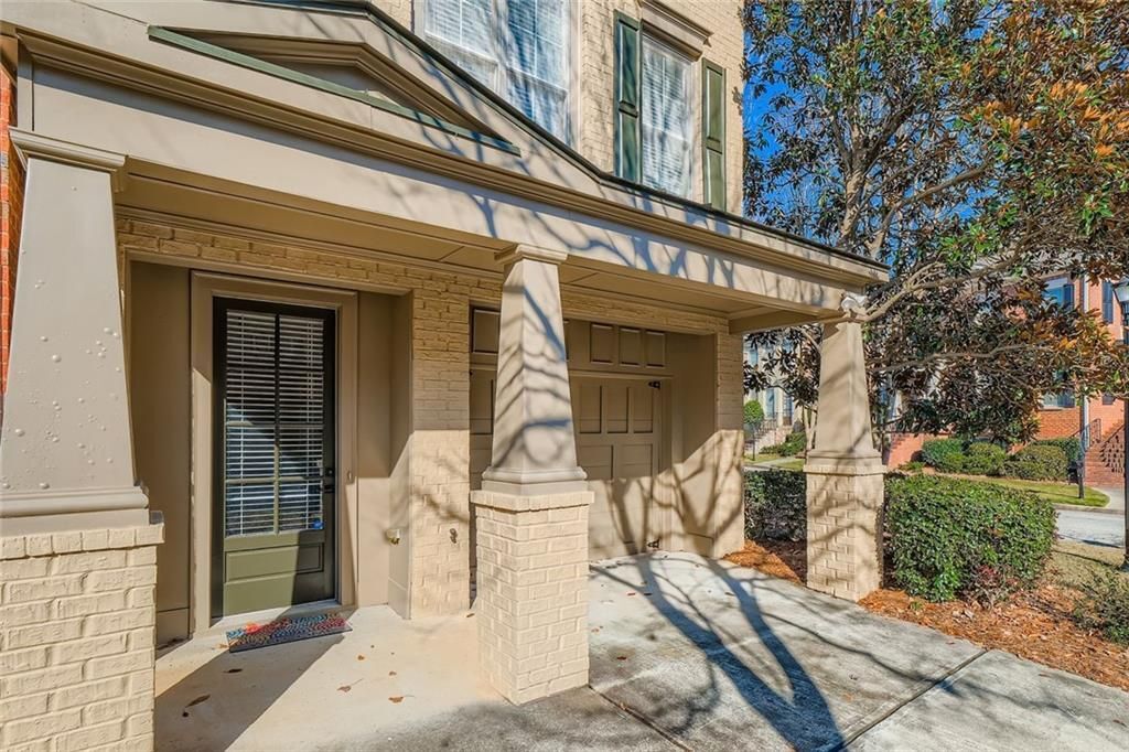 Building Photo - 6414 Queens Court Trace