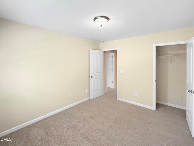 Building Photo - 2449 Memory Ridge Drive
