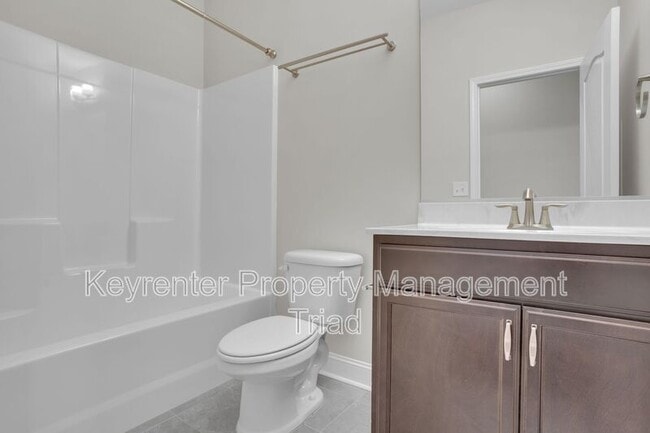 Building Photo - 5470 Noble View Dr