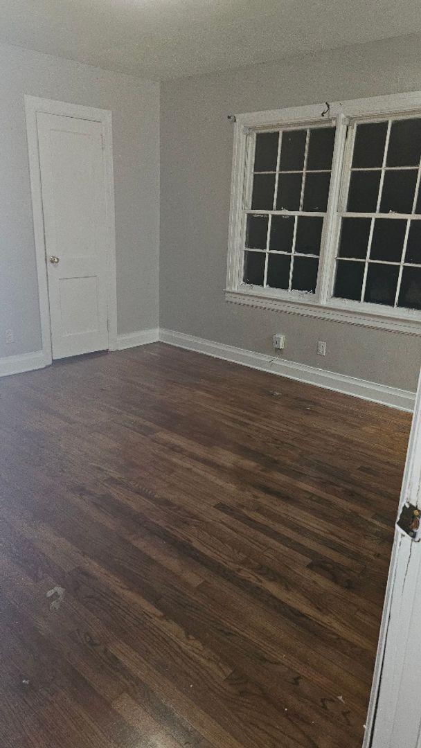 Building Photo - 3 bed 2 bath Home for rent