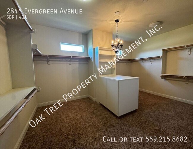 Building Photo - 2846 Evergreen Ave