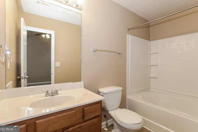 Building Photo - 2862 Vining Ridge Terrace