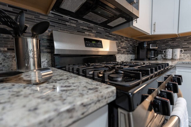 Building Photo - 3204 NW 10th St