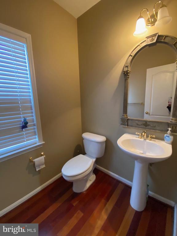 Building Photo - 42084 Bear Tooth Dr