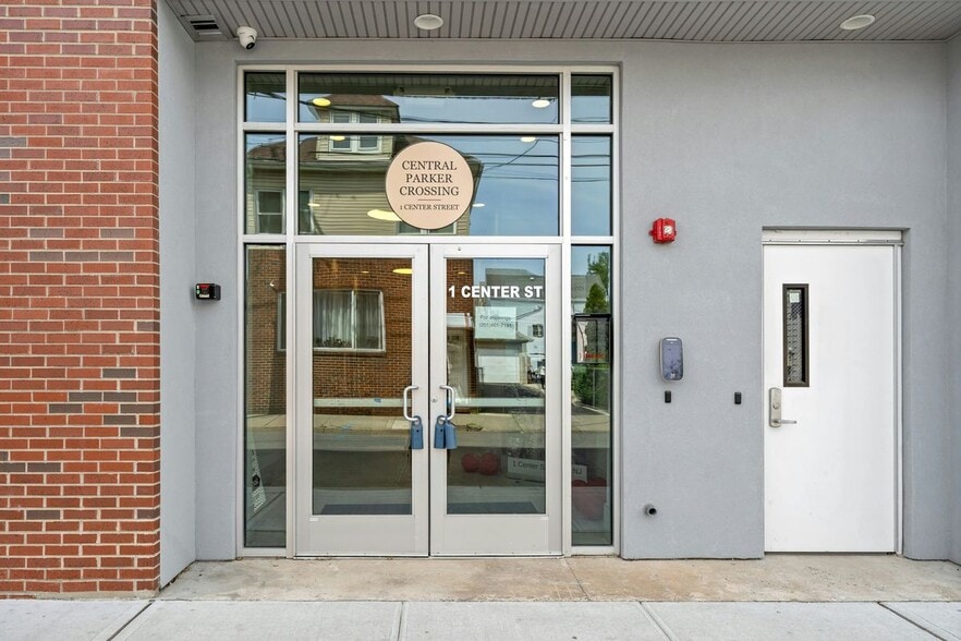 Building Photo - Center Parker Crossing