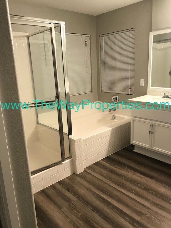 Building Photo - 15074 Rushill Ct