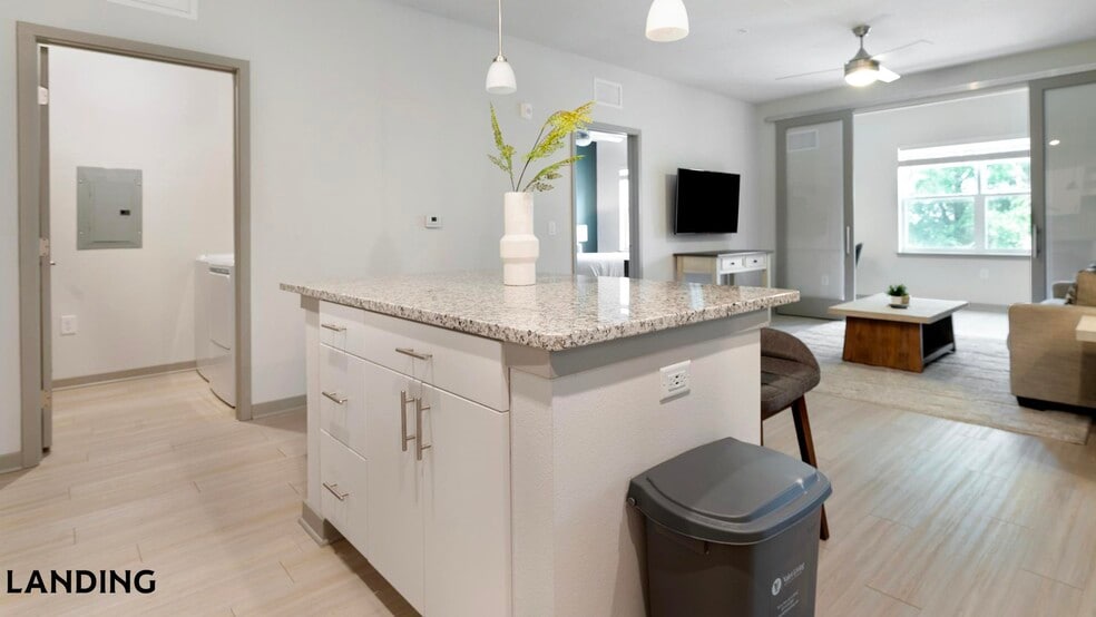 Building Photo - 110 Zora Pl