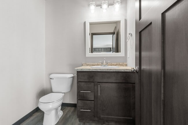 Building Photo - 3697 E Rubyred Dr