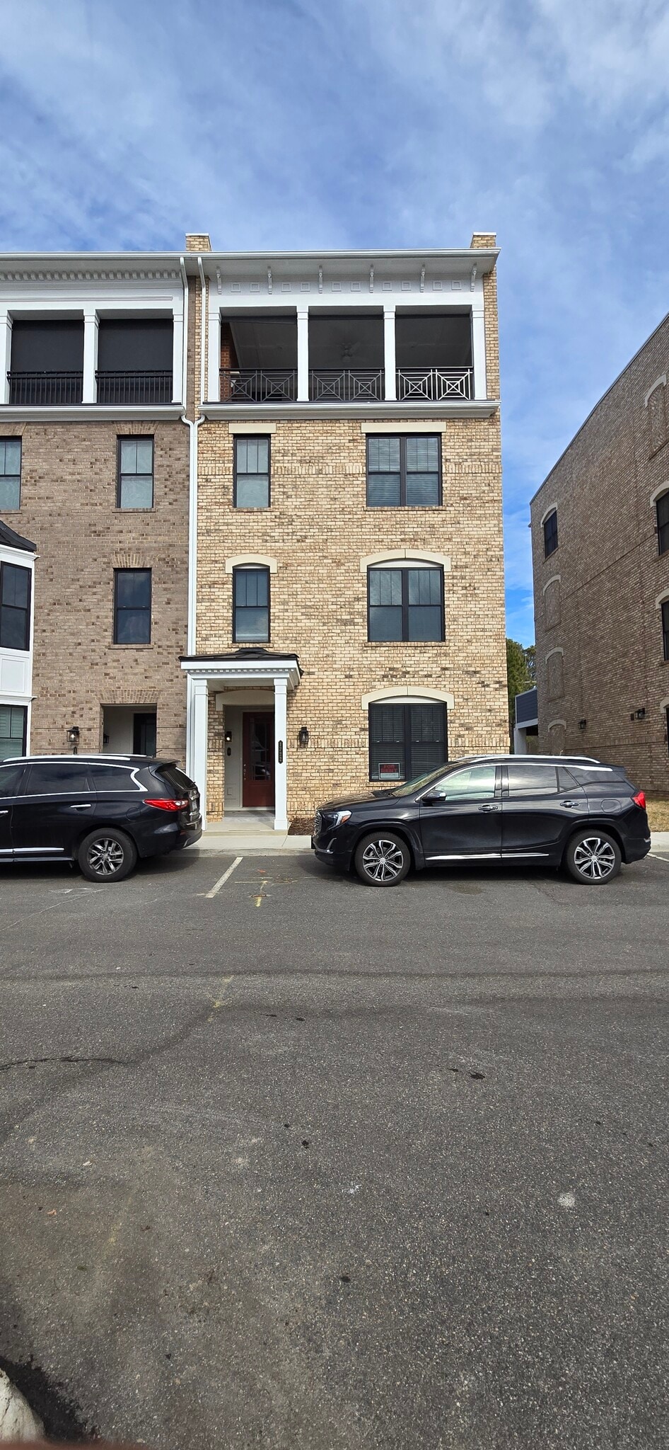 Building Photo - 1722 Old Brick Rd