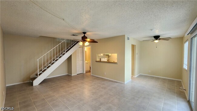 Building Photo - 3277 Royal Canadian Trace
