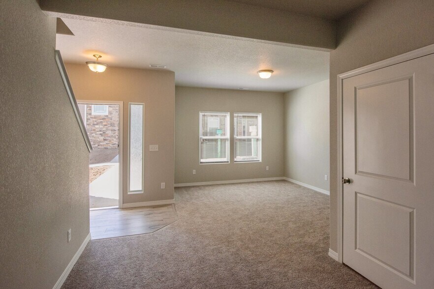 Building Photo - 7512 Mount Elbert Pt