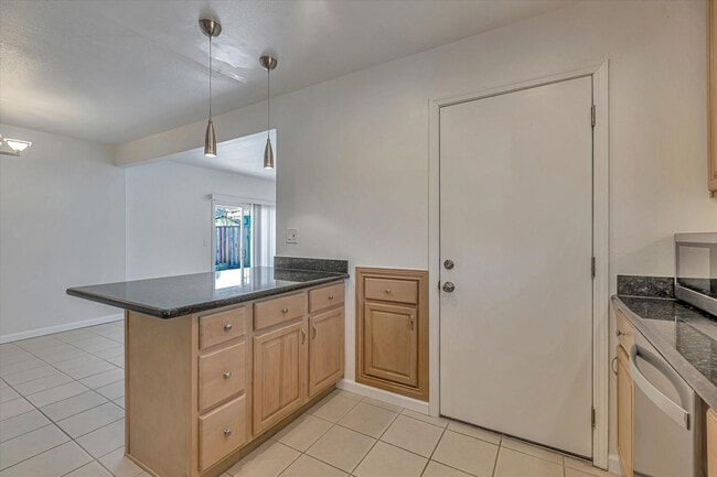 Building Photo - Great Home w/ Top Rated Schools in San Jose