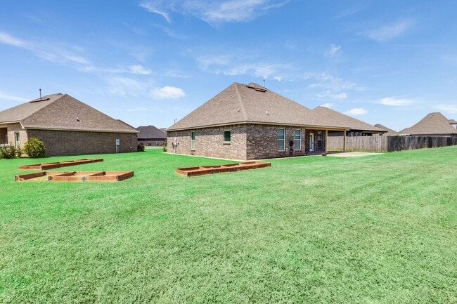 Building Photo - FOR RENT In Youngsville!