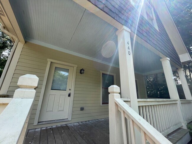 Building Photo - PRE-LEASING FOR AUGUST 2024!