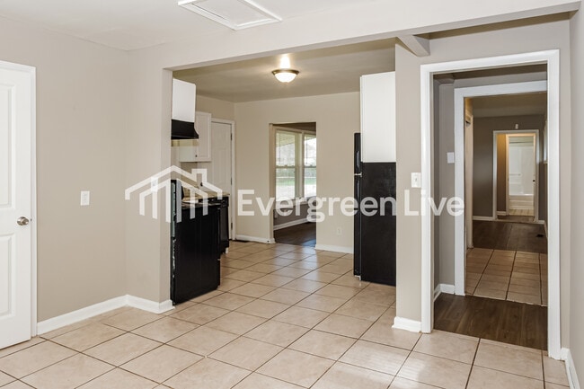 Building Photo - 3524 Flamingo Rd SW