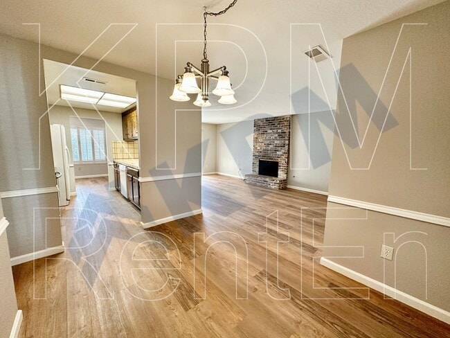 Building Photo - 2331 Shropshire Ct