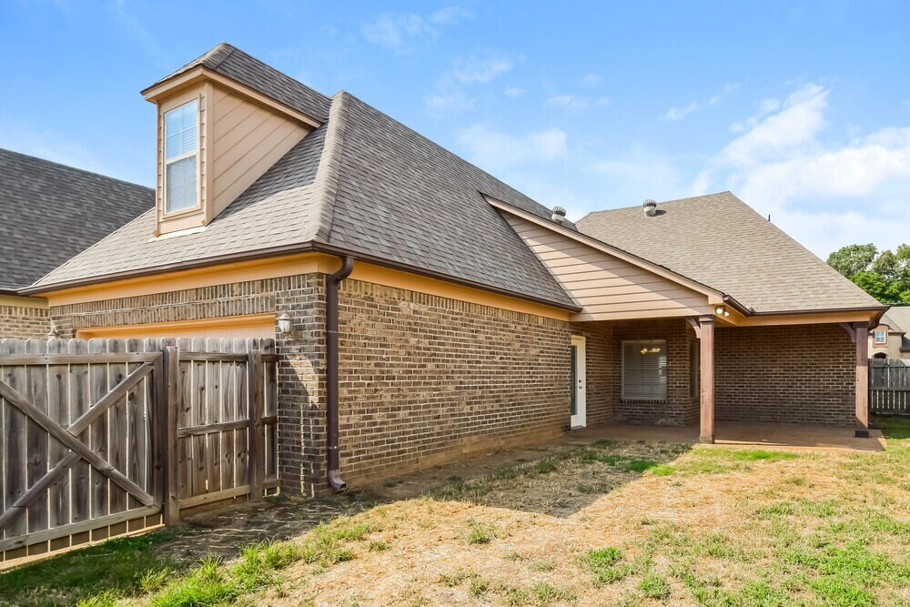 Building Photo - 6219 Arlington Ln