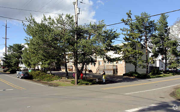 Building Photo - Lancaster Condos
