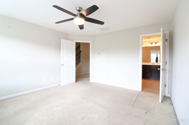 Building Photo - 7150 Post Pk Wy