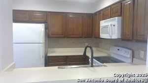 Building Photo - 7738 Chambers Rd