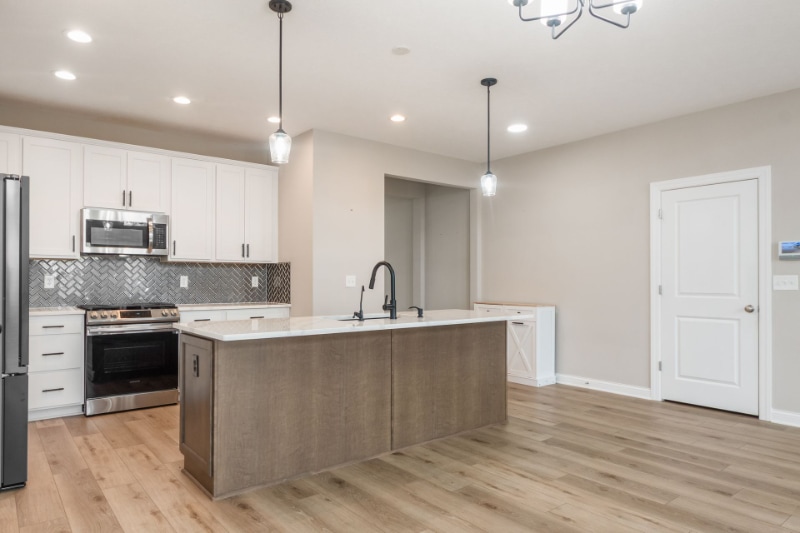 Building Photo - 8741 Olenmead Dr