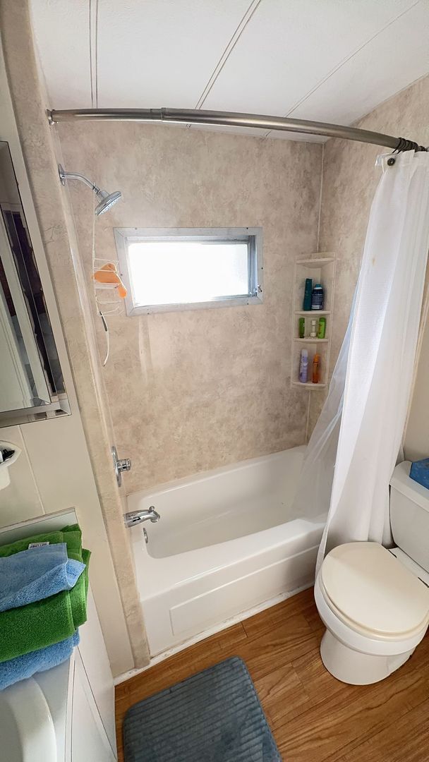 Building Photo - Beautiful 2 bedroom 2 bath mobile home for rent in 55+ community in south Tampa