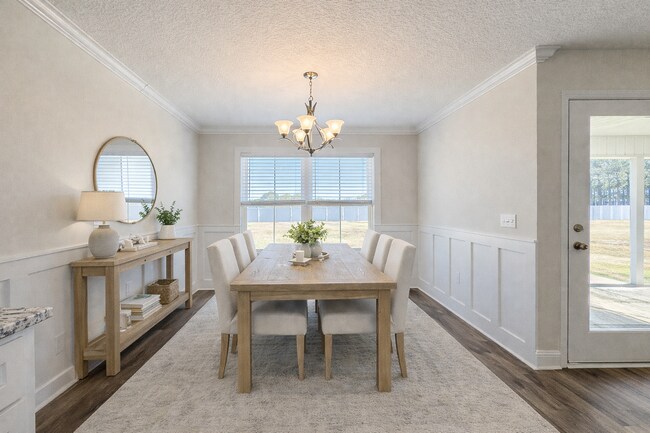 Building Photo - 204A Freightliner Way