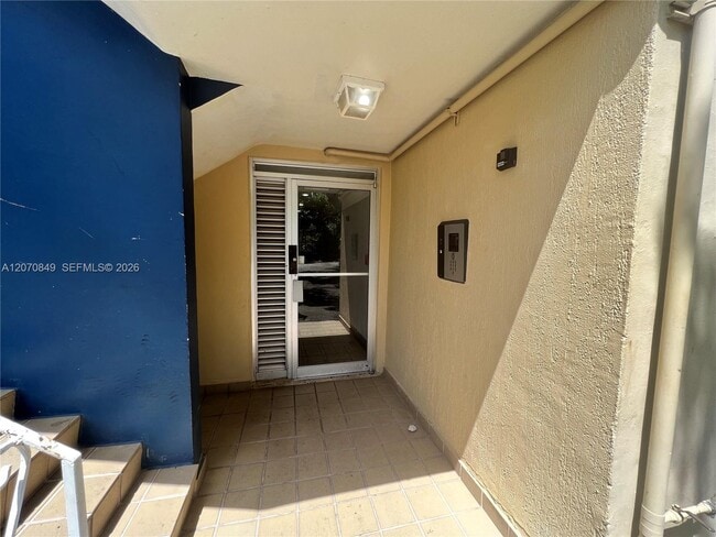 Building Photo - 4301 NW S Tamiami Canal Dr
