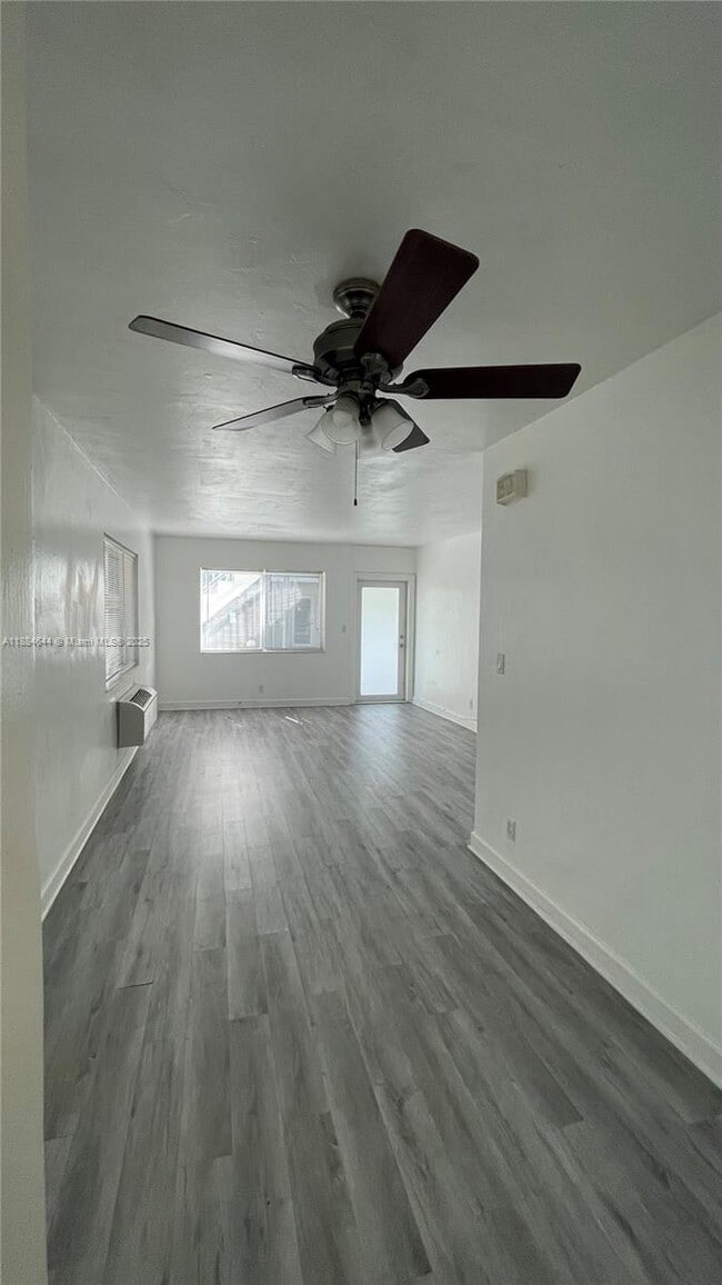 Building Photo - 320 86th St