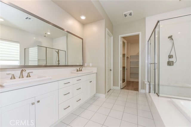 Building Photo - 113 Pitch