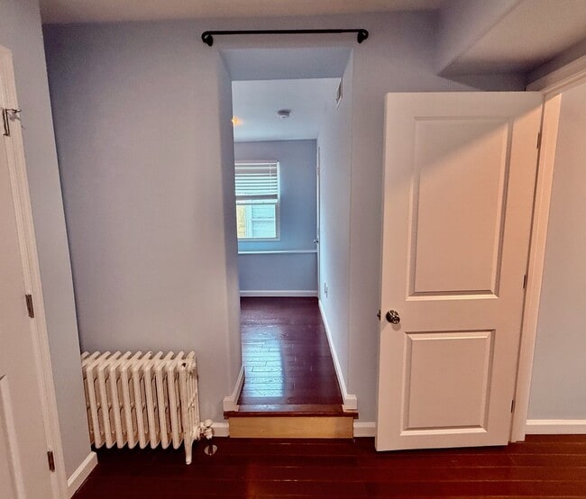 Building Photo - 2+ BED/1.5 BA Solid HOUSE in great East Passyunk/LOMO location w/ Central AC-HARDWOOD Flooring-WA...