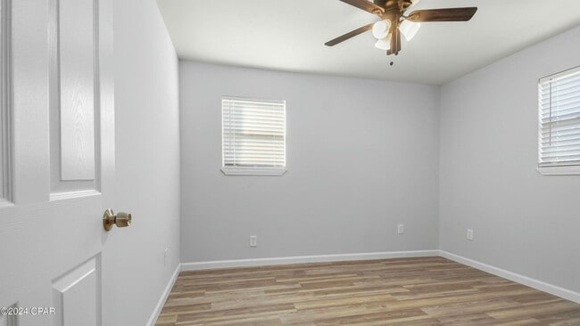 Building Photo - 607 N Star Ave