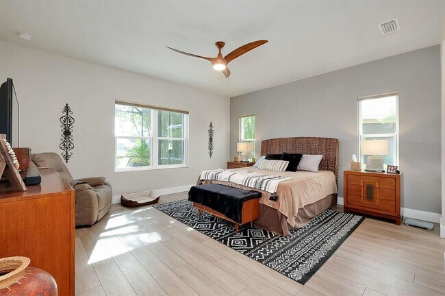 Building Photo - 12177 Stuart Dr