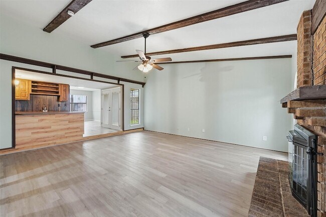 Building Photo - 2102 Lewis Trail