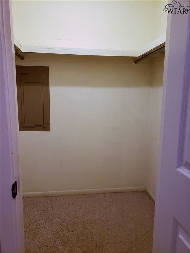 Building Photo - 5011 Sand Beach Rd