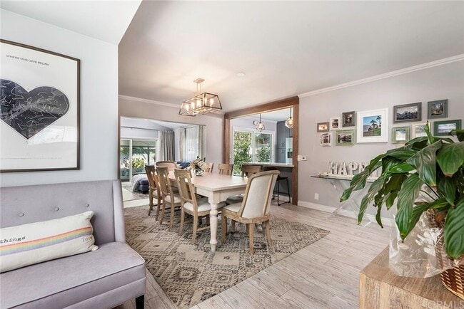 Building Photo - 5635 Pimenta Ave